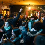 fiesta en un pub crawl a escala